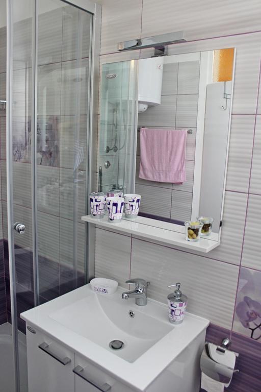 Apartman Nikol マカルスカ エクステリア 写真